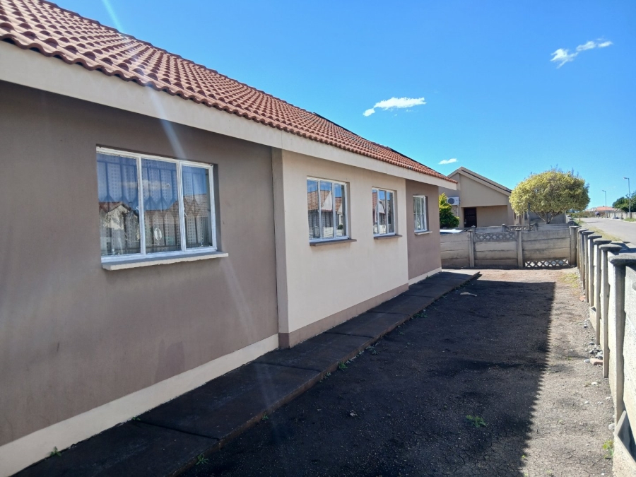 4 Bedroom Property for Sale in Freedom Park A North West